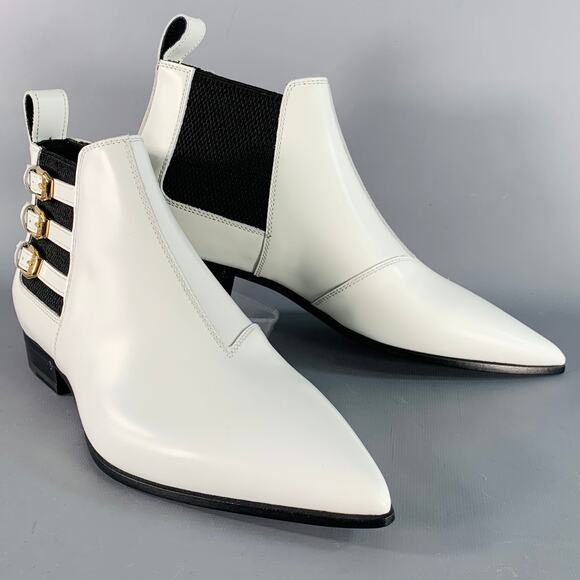 GUCCI Size 8 White Black Gold Leather Pointed Toe Pull On Ankle Boots - Picture 1 of 9